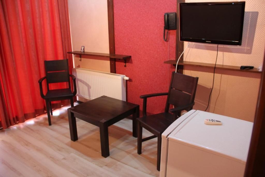 Отель MishyN-City Hotel Dobrovlyany-58